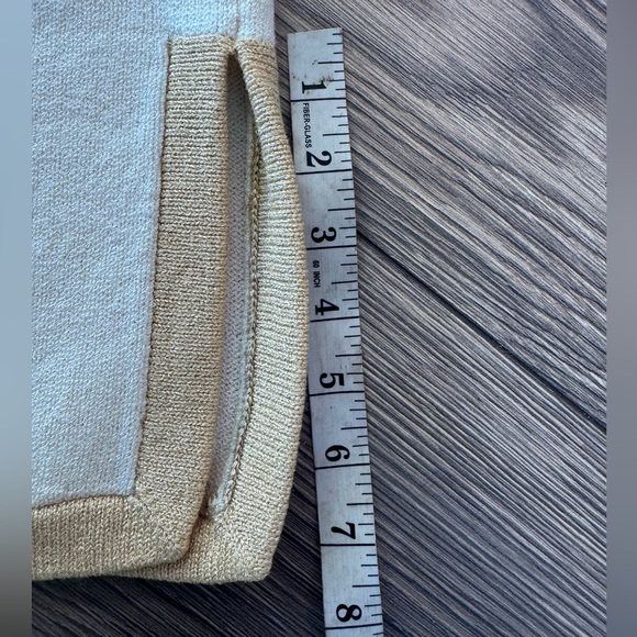 St John medium Santana Knit Sweater Cream Ivory with metallic gold crest - Picture 9 of 12